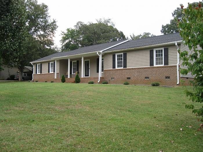 Front of 107 Davidson Dr.