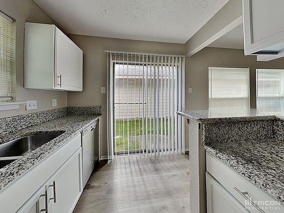 5th image of 9322 Golden Meadow Dr