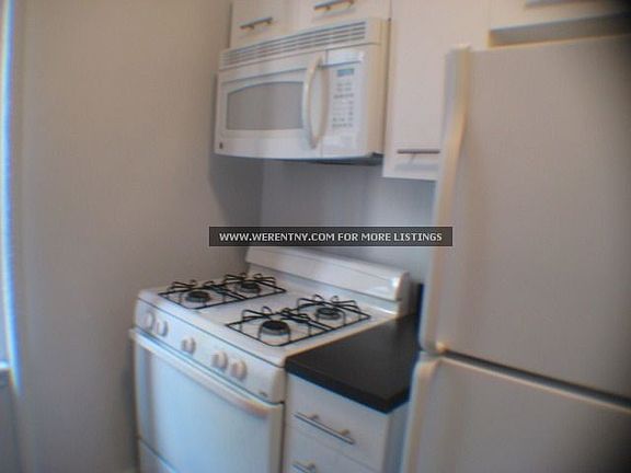 3rd image of 4308 40th St APT 4F