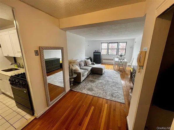 84-29 155th Ave #2H, Queens, NY 11414