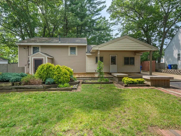 189 Fox Street, Manchester, NH 03103