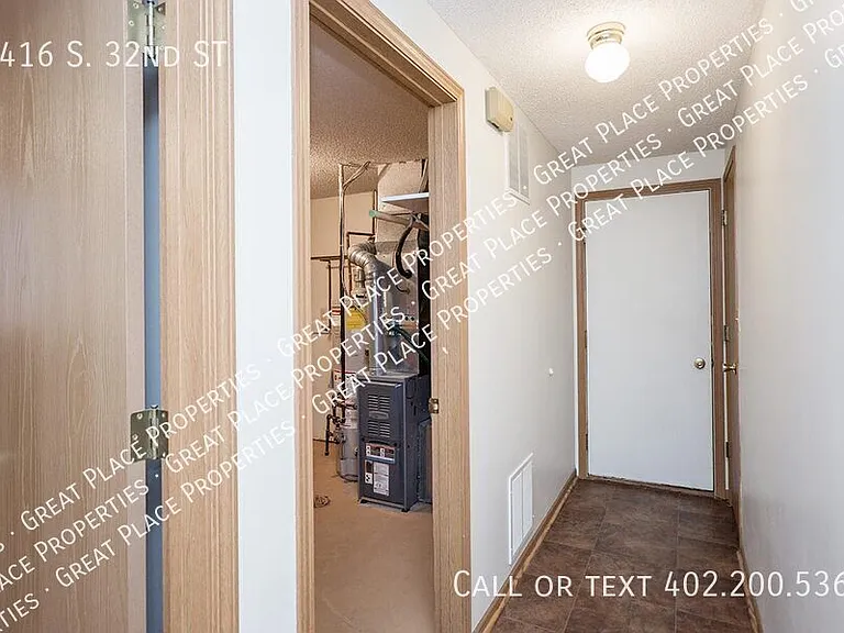 5416 S 32nd St — Photo 33