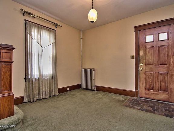 5th image of 33 Lackawanna Ave