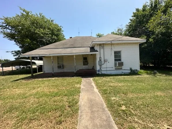 302 E Market St, Mabank, TX 75147