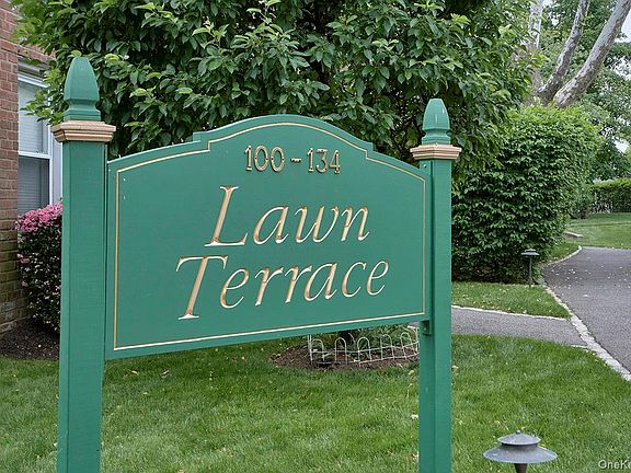 3rd image of 110 Lawn Terrace #2H