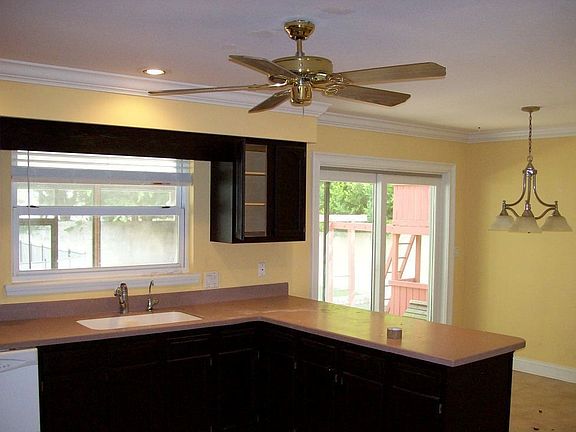 Kithcen with Breakfast Nook 