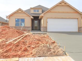 817 Westfall Dr, Choctaw, OK 73020