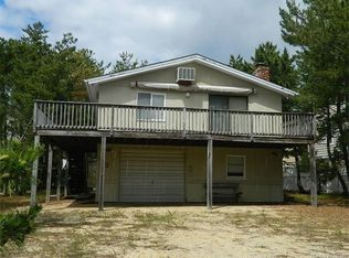 3 E 68th St, Beach Haven, NJ 08008