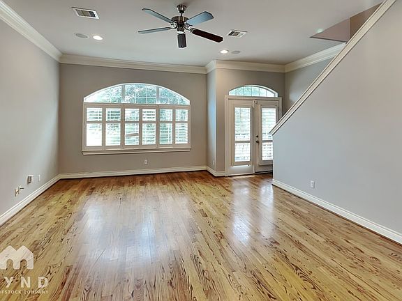 4th image of 1609 Summer St