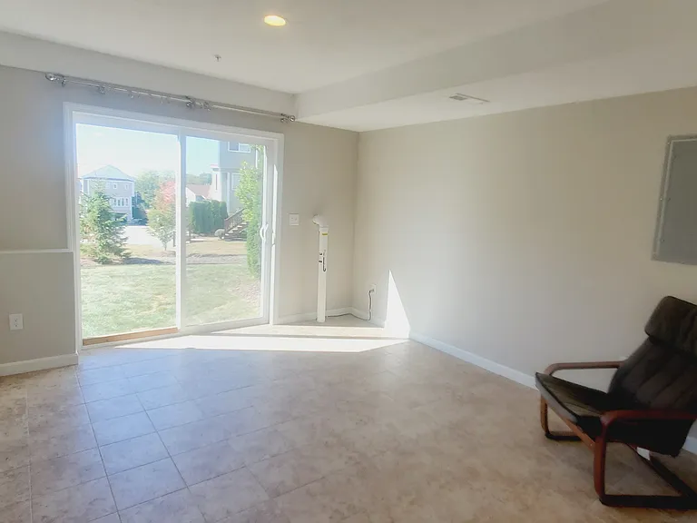 22 John Hancock Dr — Photo 29