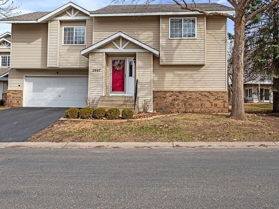 1st image of 2907 Devonshire Cir