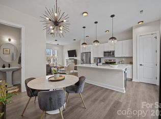 513 Strong Ave, Charlotte, NC 28205