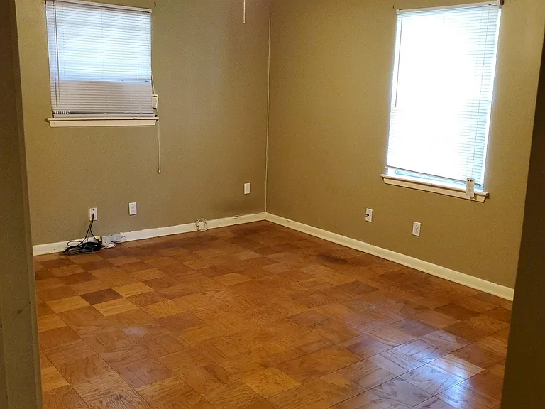 145 S Beadle Rd — Photo 10