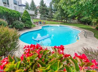24 Doremus Dr, Towaco, NJ 07082