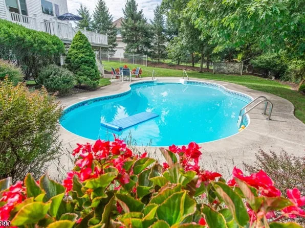 24 Doremus Dr, Montville Twp., NJ 07082