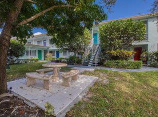 101 S Palmway APT 7, Lake Worth, FL 33460