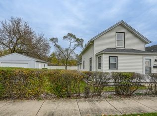 1020 Valley Ave, Joliet, IL 60432