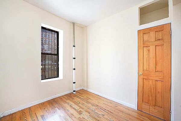 2nd image of 141 Edgecombe Ave #13A