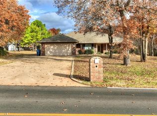 410 W Lake Rd, Guthrie, OK 73044