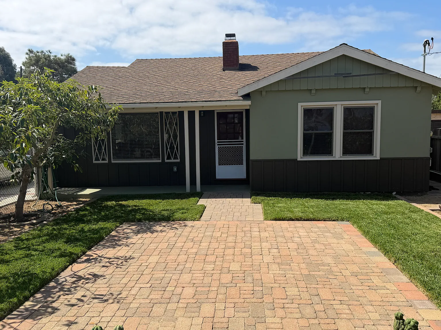 3 bed, 1069 sqft, $5,000 — Photo 1