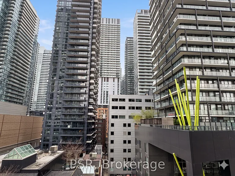 330 Richmond St W #820 — Photo 19