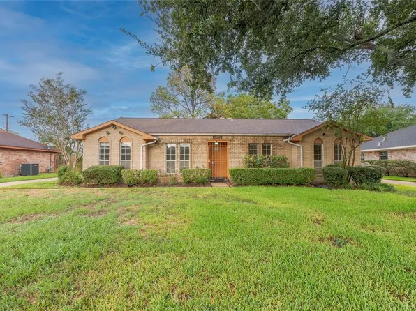 15007 Ridingwood Drive, Houston, TX 77489