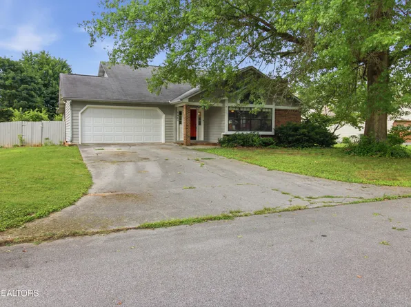 1341 Carowinds Cir, Maryville, TN 37803