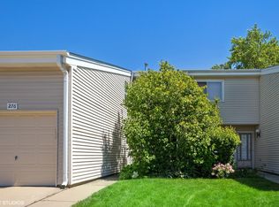 276 E Alpine Dr, Glendale Heights, IL