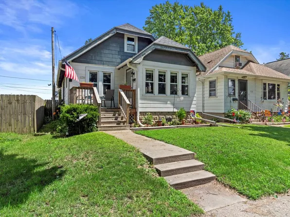 1736 South 69th STREET, West Allis, WI 53214
