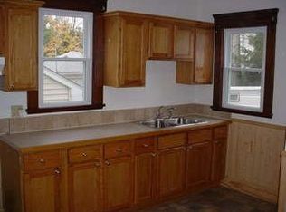 156 7th St NW, Barberton, OH 44203