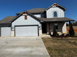 1304 Lighthorsemen Way, Choctaw, OK 73020