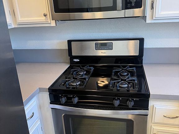 5th image of 175 E 21st St APT A1
