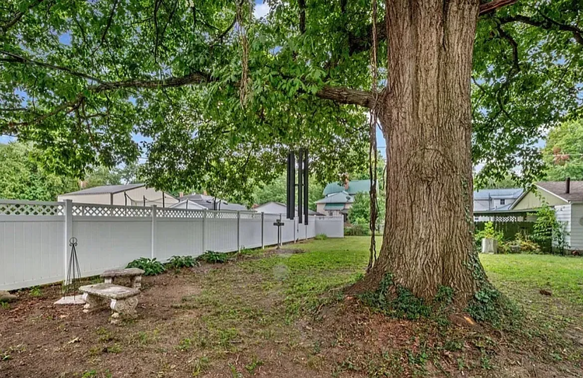 1 bed, 788 sqft, $1,300 — Photo 3