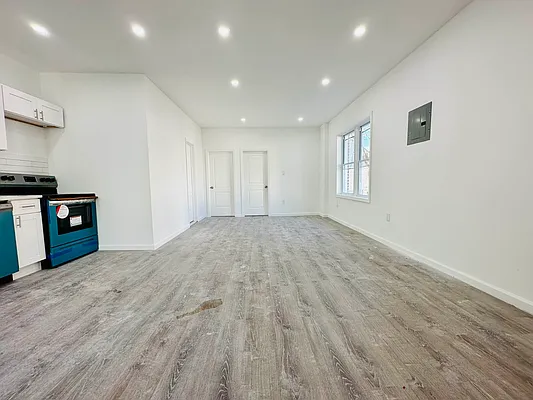 Rented by GROOME REALTY LLC | media 3