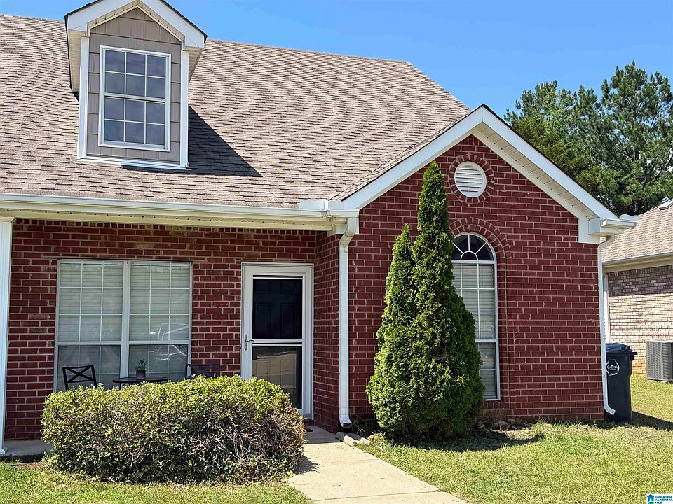 1st image of 122 Waterford Lake Dr