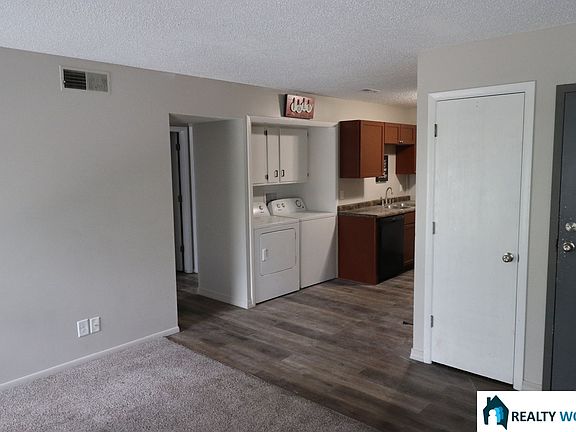 3rd image of 2260 W St APT 11