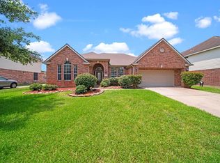 13810 Castle Bluff Ln, Rosharon, TX 77583