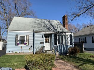 25 Bruen Ct, Rensselaer, NY 12144