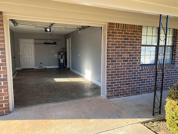 2nd image of 223 Woodland St