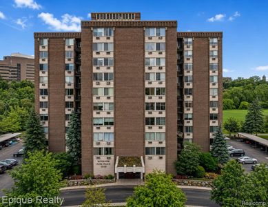 1050 Wall St APT 8F, Ann Arbor, MI, 48105
