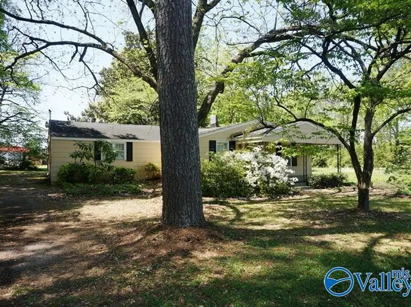 2261 Graham Ave SW, Decatur, AL 35601