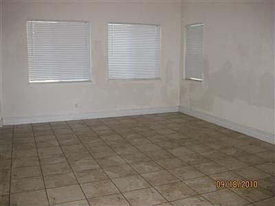 3rd image of 1831 Blowers Dr