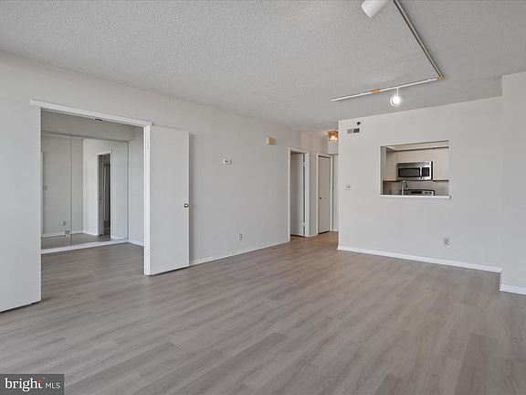 5th image of 5505 Seminary Rd APT 908N