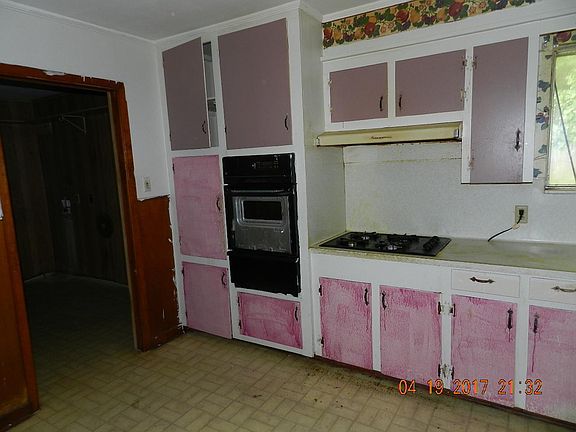 5th image of 811 W Avalon Ave