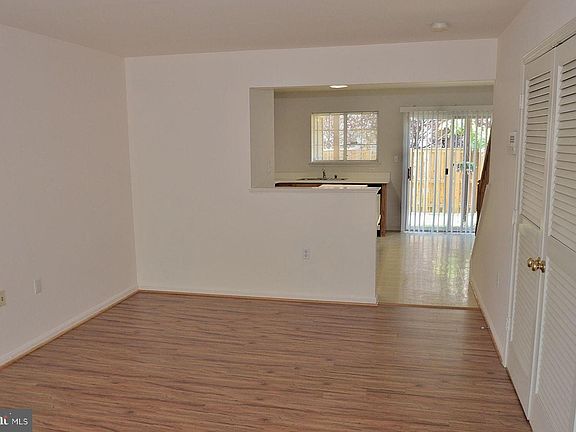 3rd image of 13111 Englishwood Ln