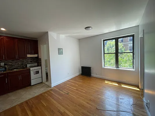 Rented by EXR | media 11