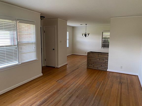 2nd image of 3053 Biltmore Ave