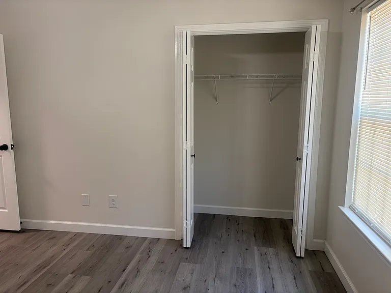 100 Hamlet Rd — Photo 10
