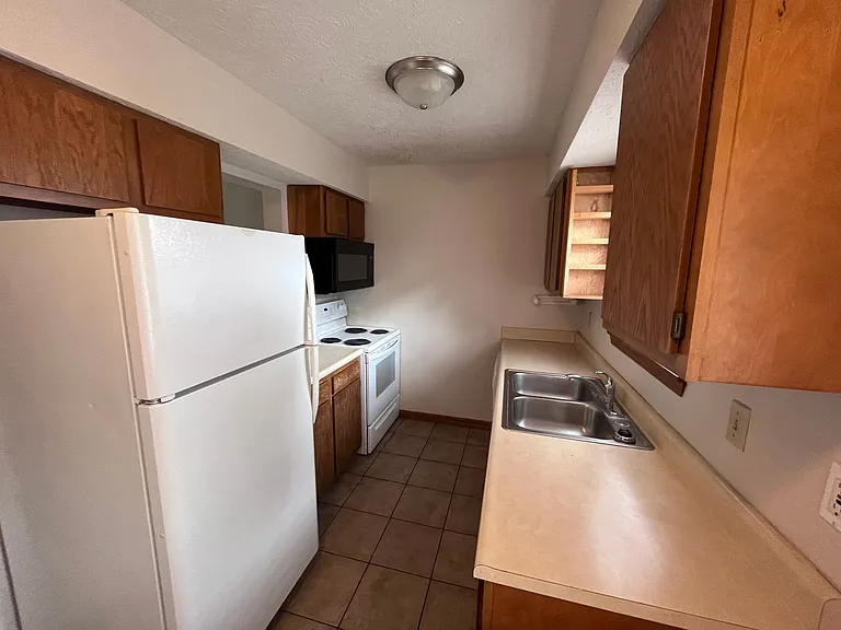Sycamore Lane Apartments II — Photo 7