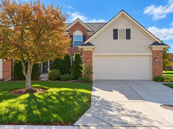 3691 Knightbridge Cir, Sterling Heights, MI 48314